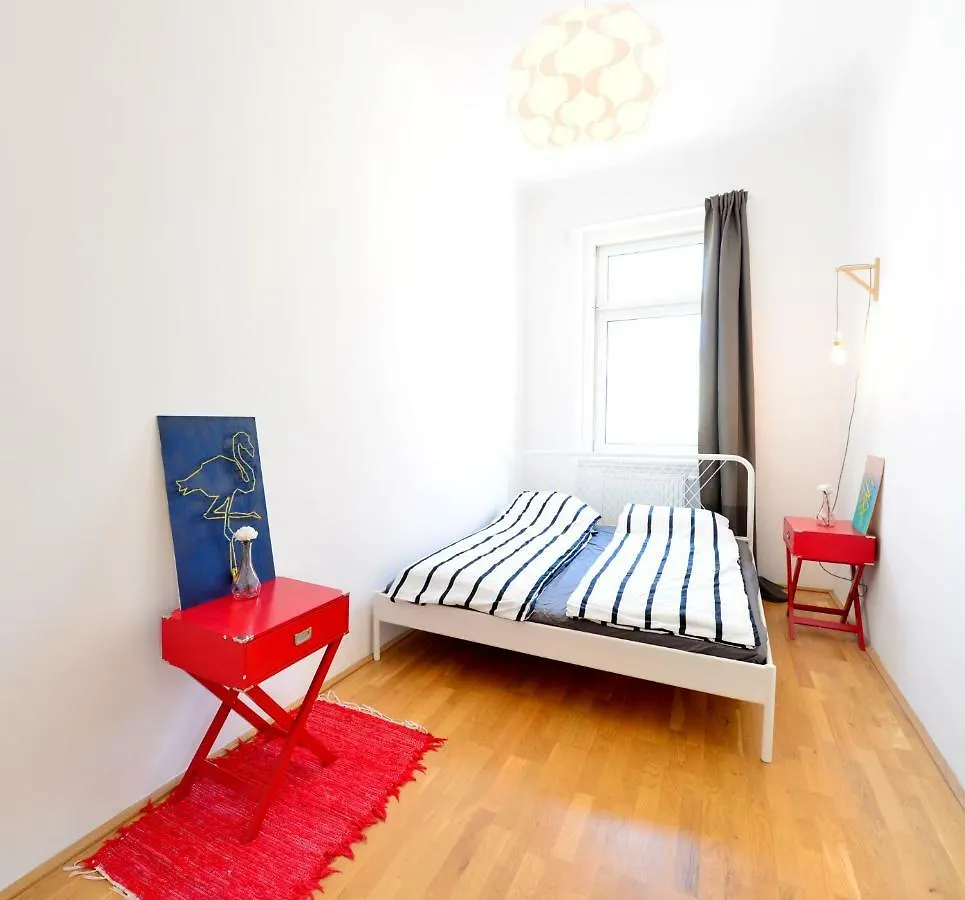 2 Bedrooms @ The U3 Subway Vienna Apartment